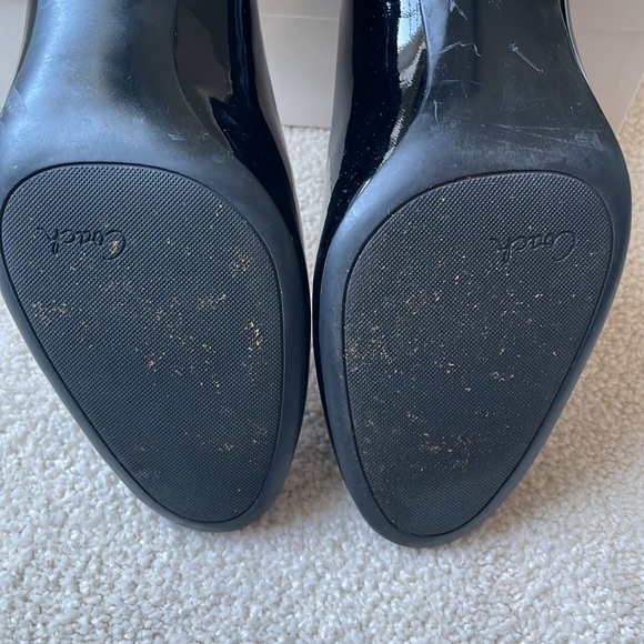 Coach Black Patent Leather Round Toe Heels Pumps Size 10 with Box - Picture 4 of 6